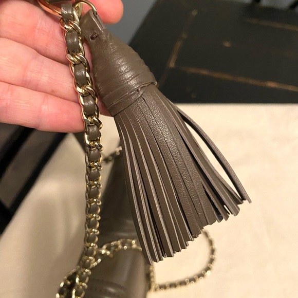 Tory Burch Fleming Small Convertible Shoulder Bag - Picture 9 of 11